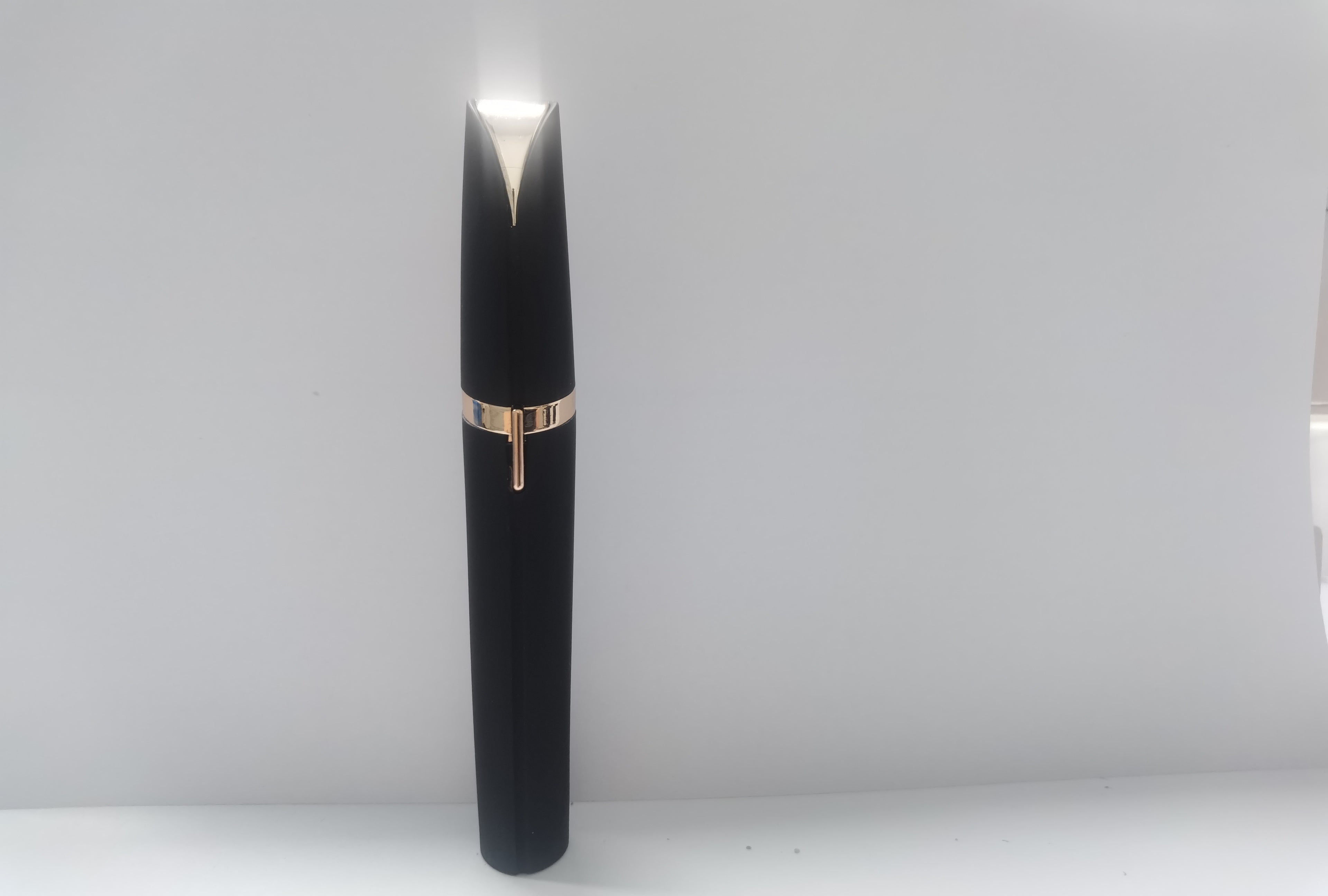 Electric Eyebrow Epilator – Perfect and Painless Finish