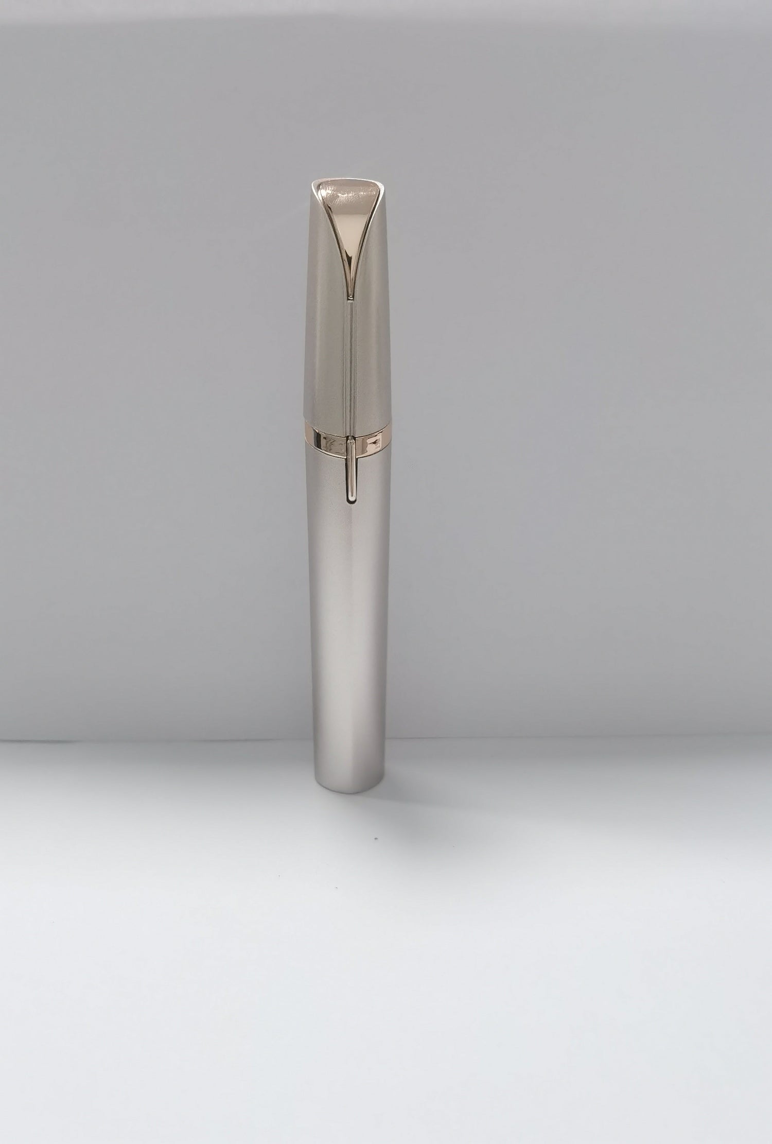 Electric Eyebrow Epilator – Perfect and Painless Finish